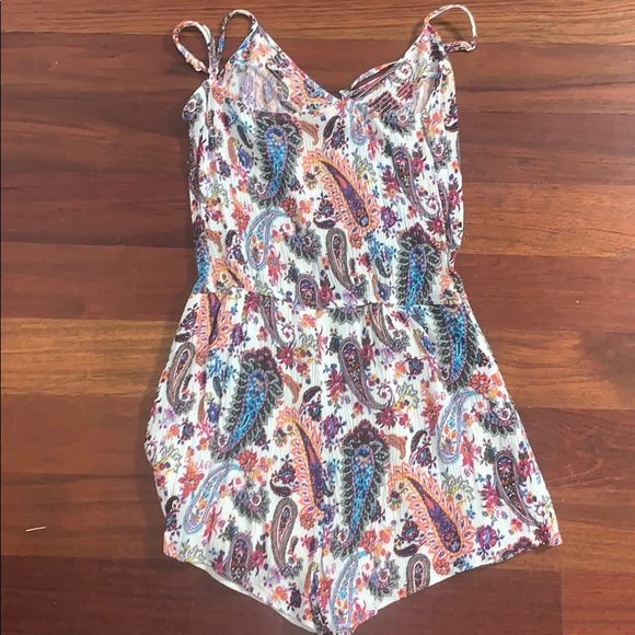 Romper - Picture 2 of 2